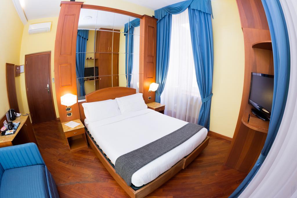 69 Manin Street Hotel Rome Room photo